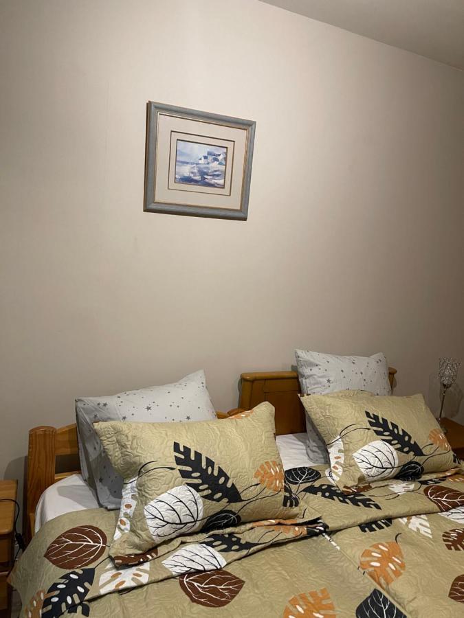 Appartement 3 Pieces Pour 1 A 5 Voyageurs Rillieux-la-Pape Екстериор снимка