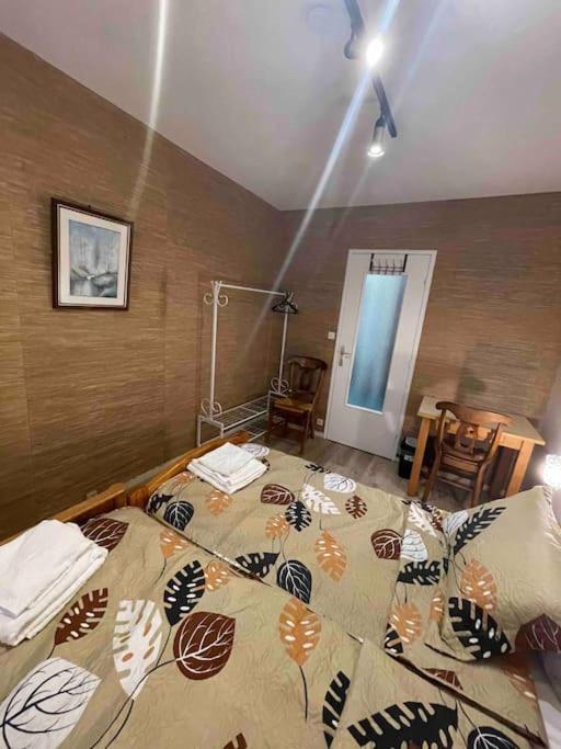 Appartement 3 Pieces Pour 1 A 5 Voyageurs Rillieux-la-Pape Екстериор снимка
