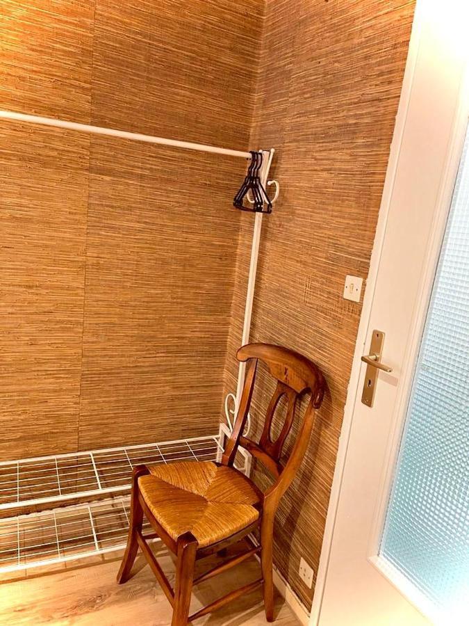 Appartement 3 Pieces Pour 1 A 5 Voyageurs Rillieux-la-Pape Екстериор снимка